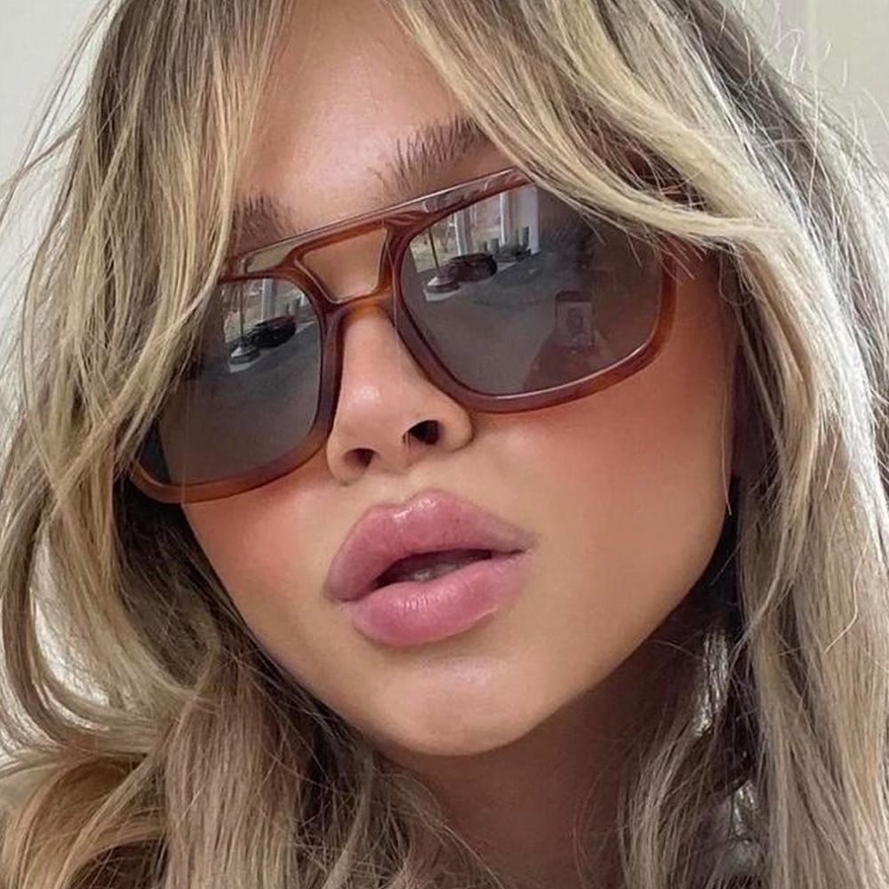 Vehla Sunnies
Dixie in Honey Tort and Graphite